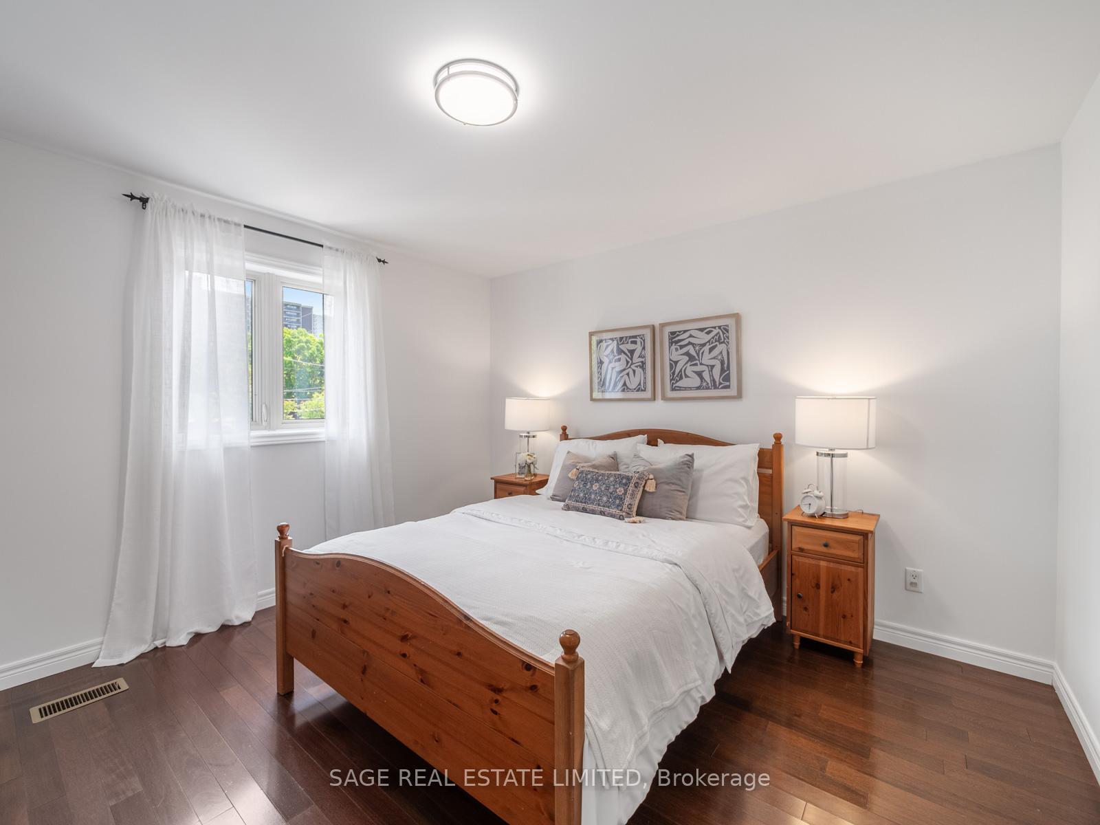 251A Chisholm Avenue
