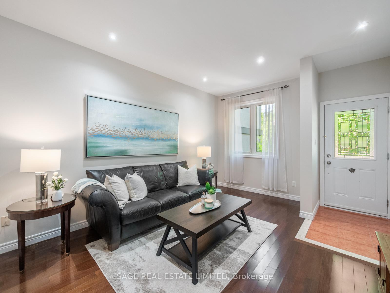 251A Chisholm Avenue