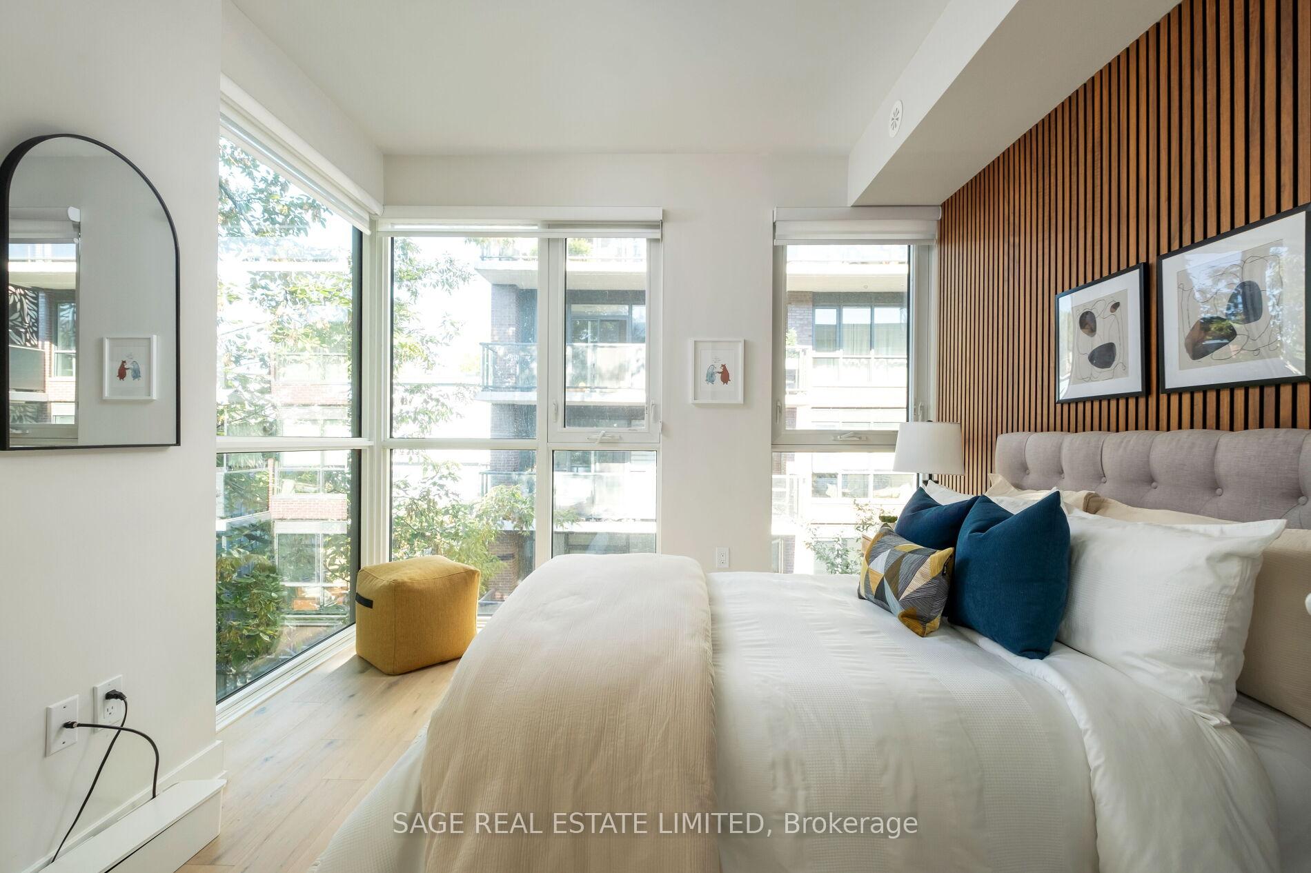 1331 Queen Street E Th01, Toronto Unit: Th01