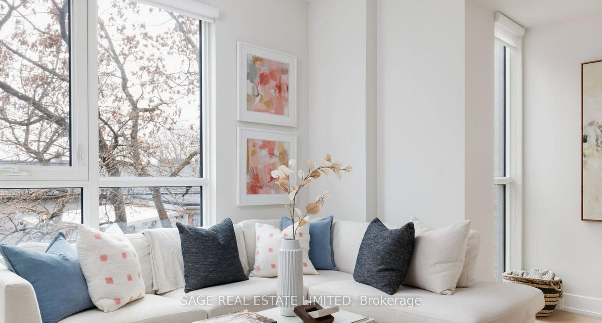 1331 Queen Street E Th01, Toronto Unit: Th01