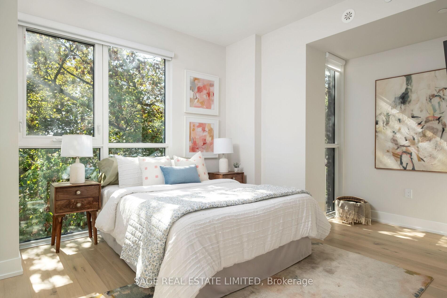 1331 Queen Street E Th01, Toronto Unit: Th01