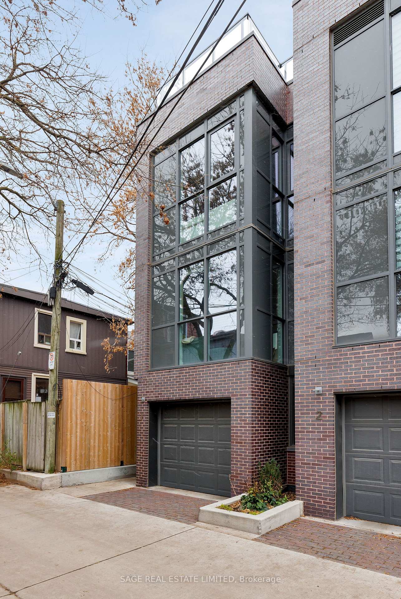 1331 Queen Street E Th01, Toronto Unit: Th01