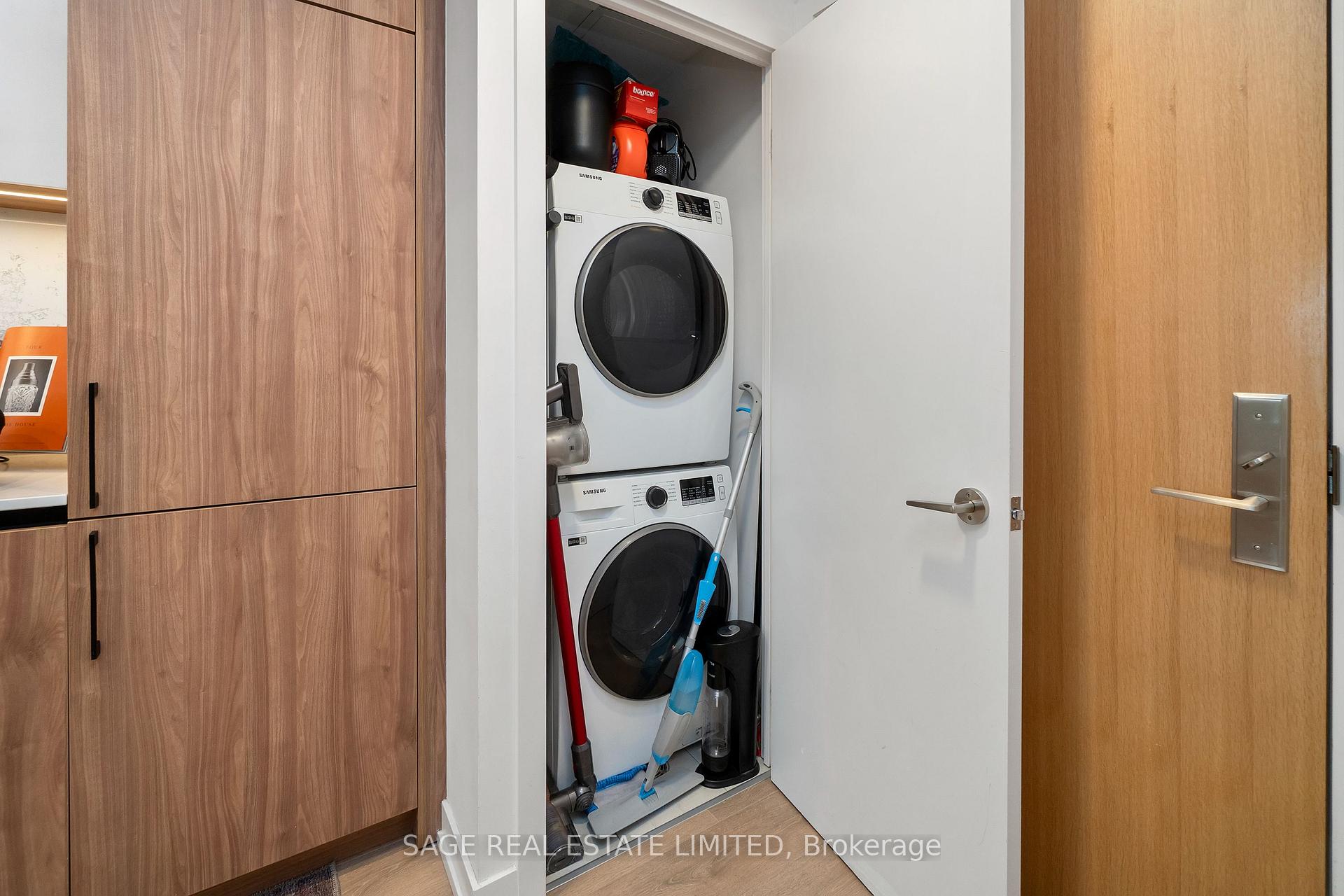 150 Logan Avenue 606, Toronto Unit: 606