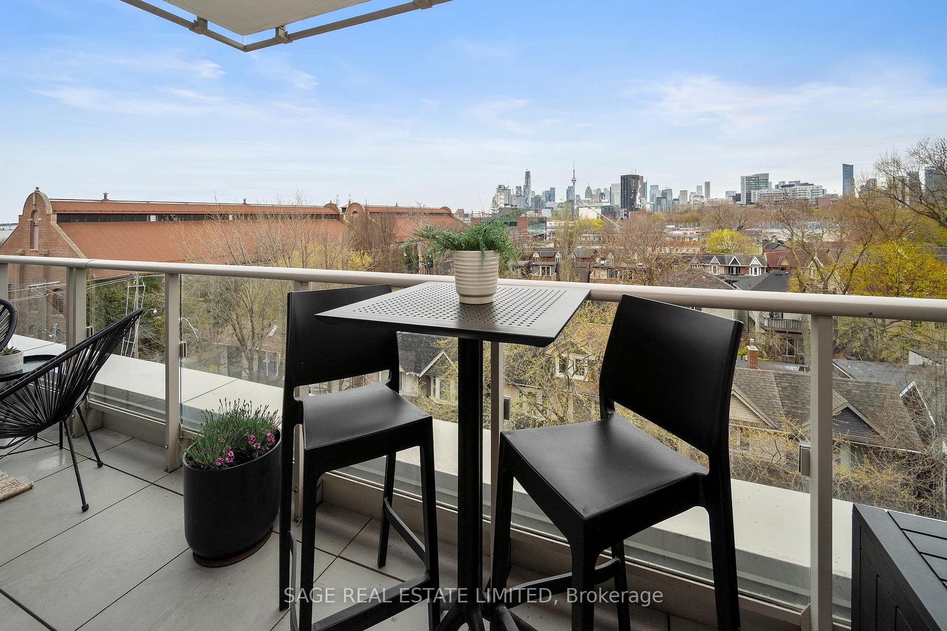 150 Logan Avenue 606, Toronto Unit: 606