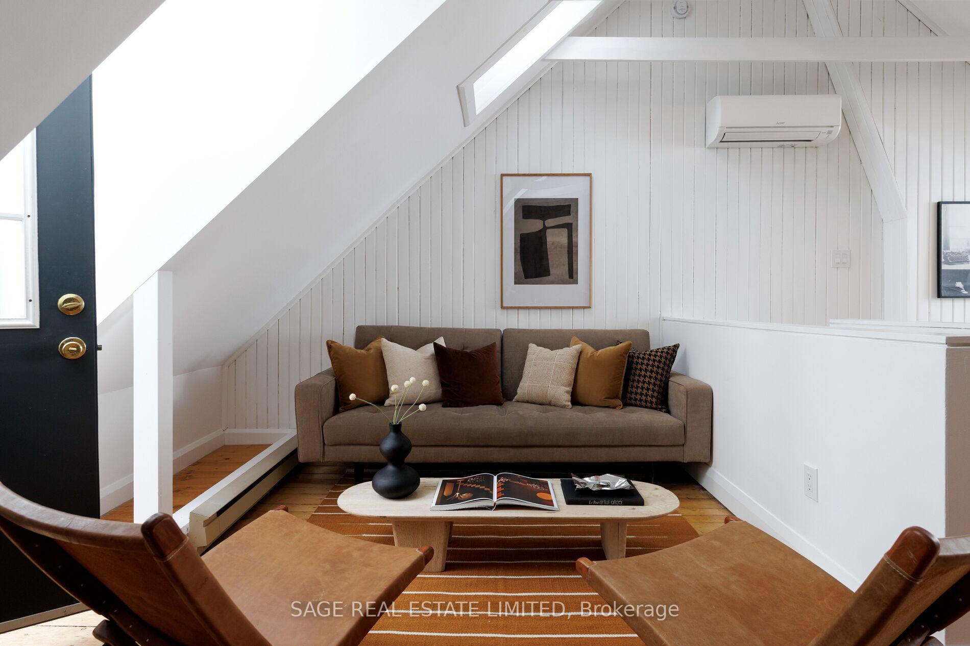 97 Marion Street, Toronto W01, ON M6R 1E6, Toronto W01 ON, M6R 1E6