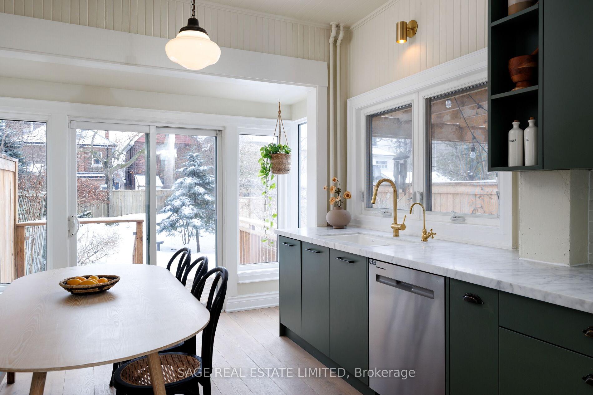 97 Marion Street, Toronto W01, ON M6R 1E6, Toronto W01 ON, M6R 1E6