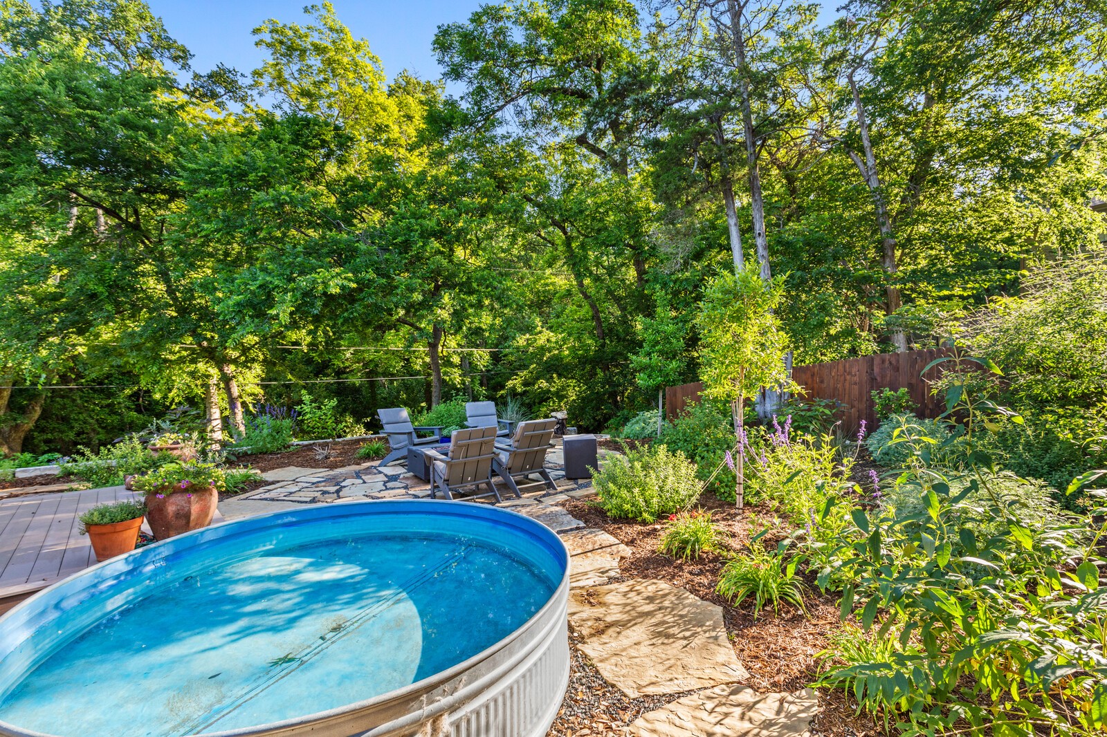 9337 Hill Lane