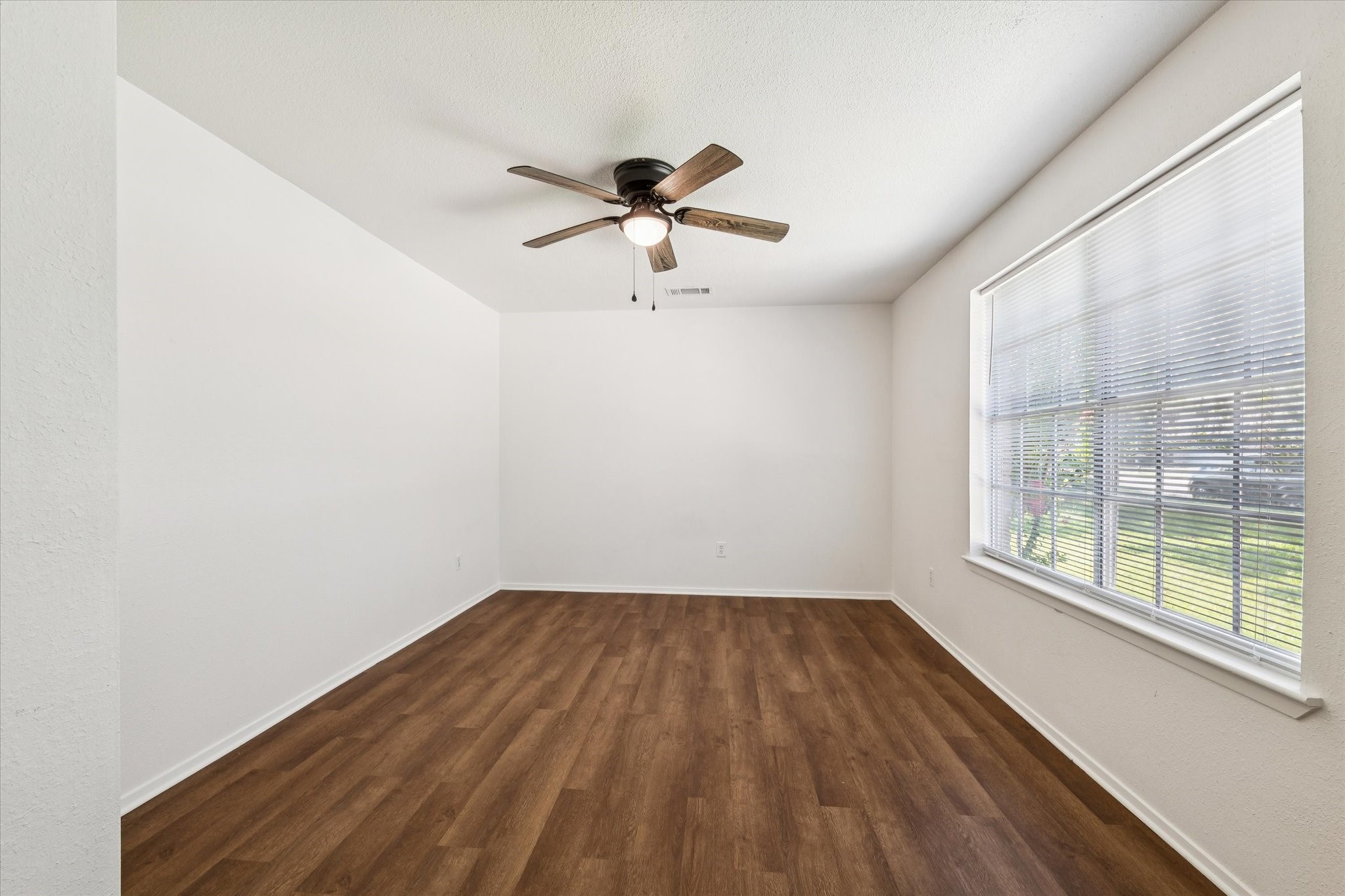 208 Alamosa Drive