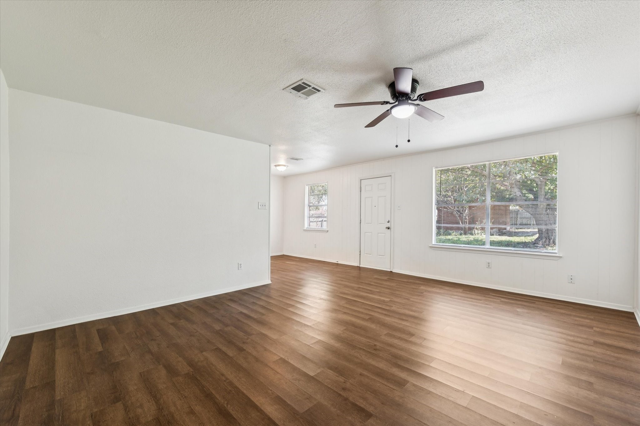 208 Alamosa Drive