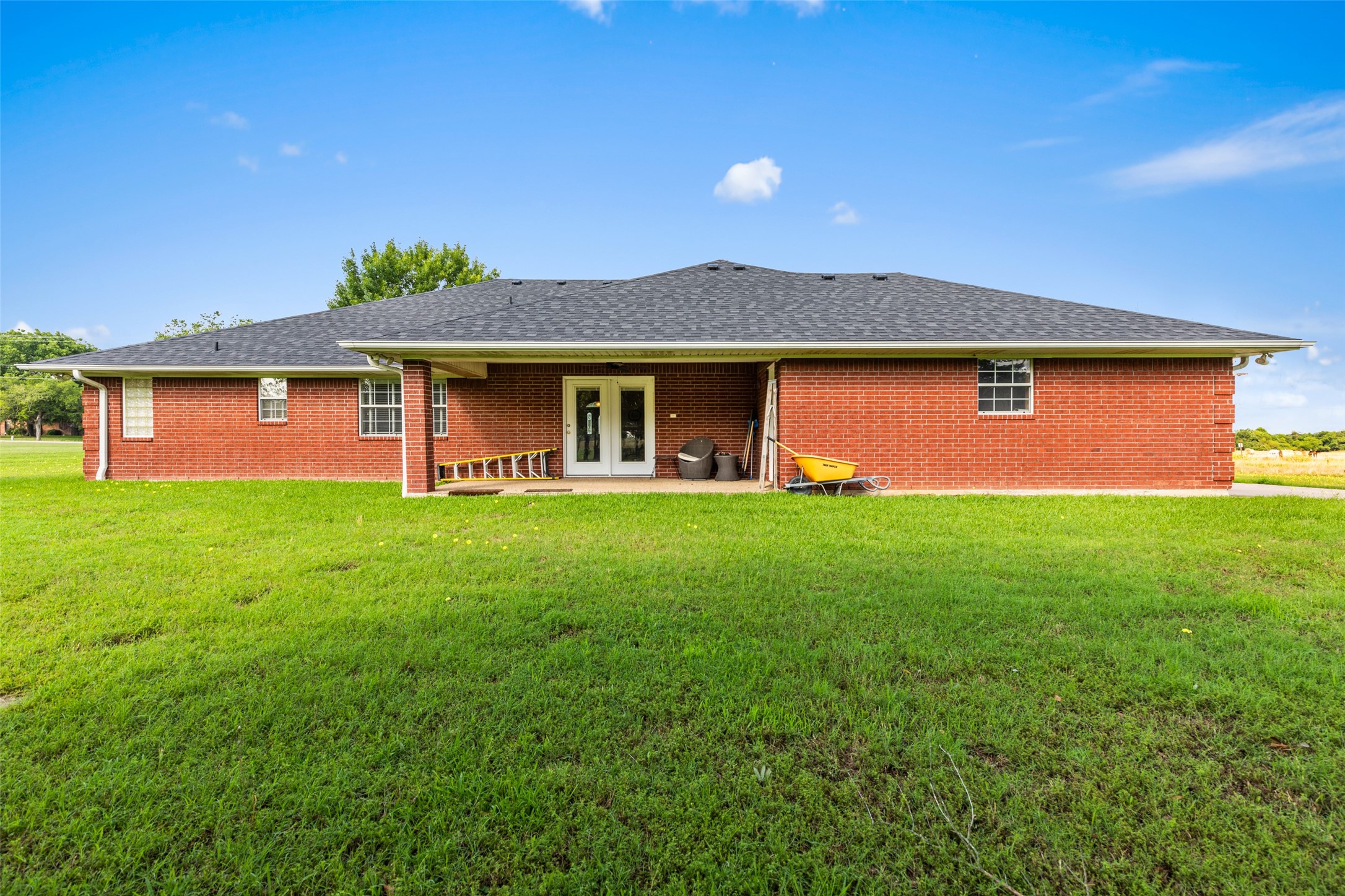 1419 Hinchliffe Road