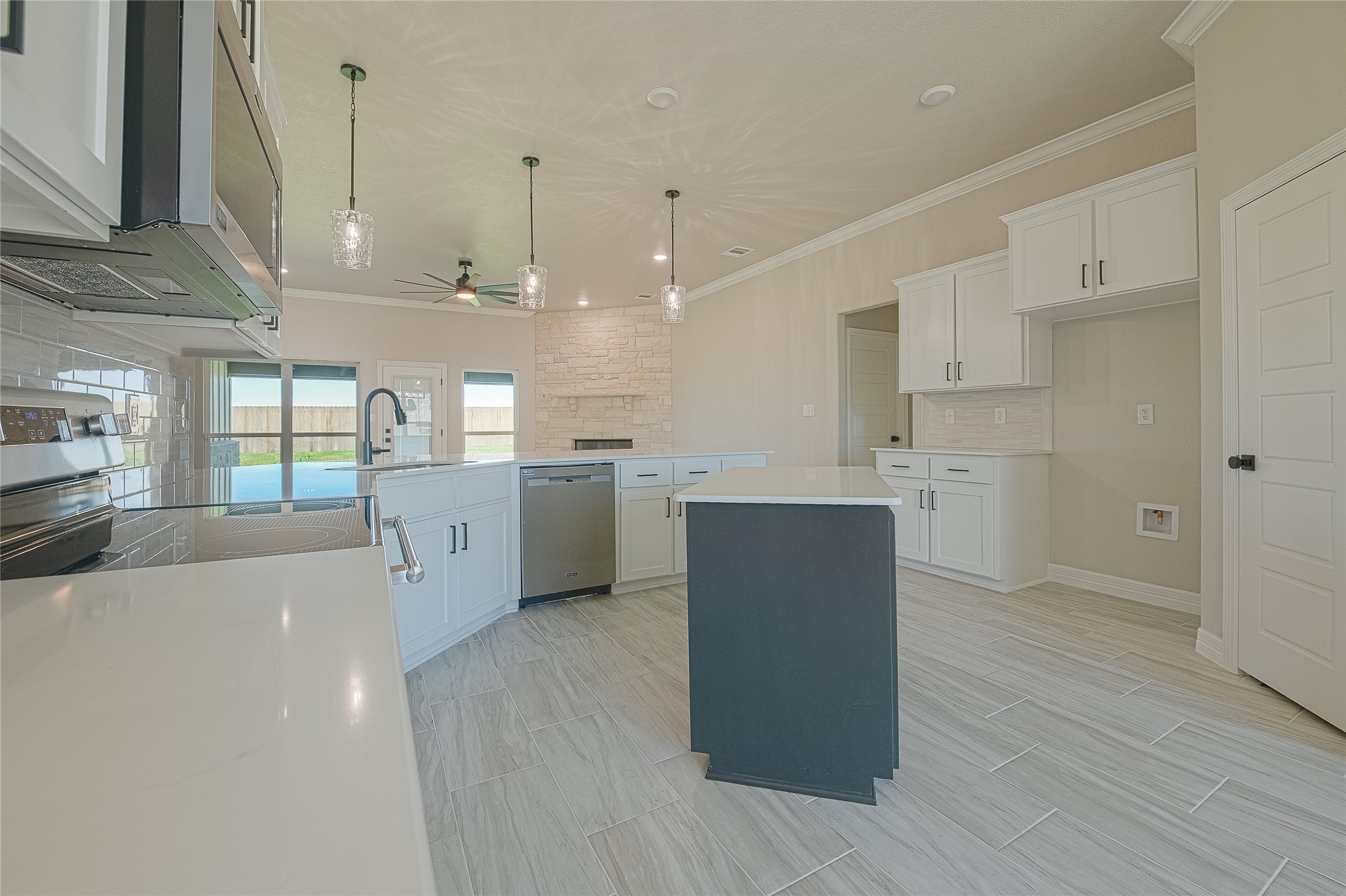 1321 Red Rock Road