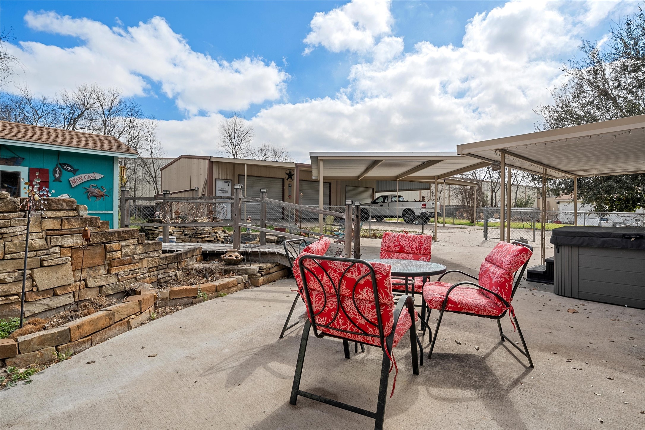1038 S Old Robinson Road