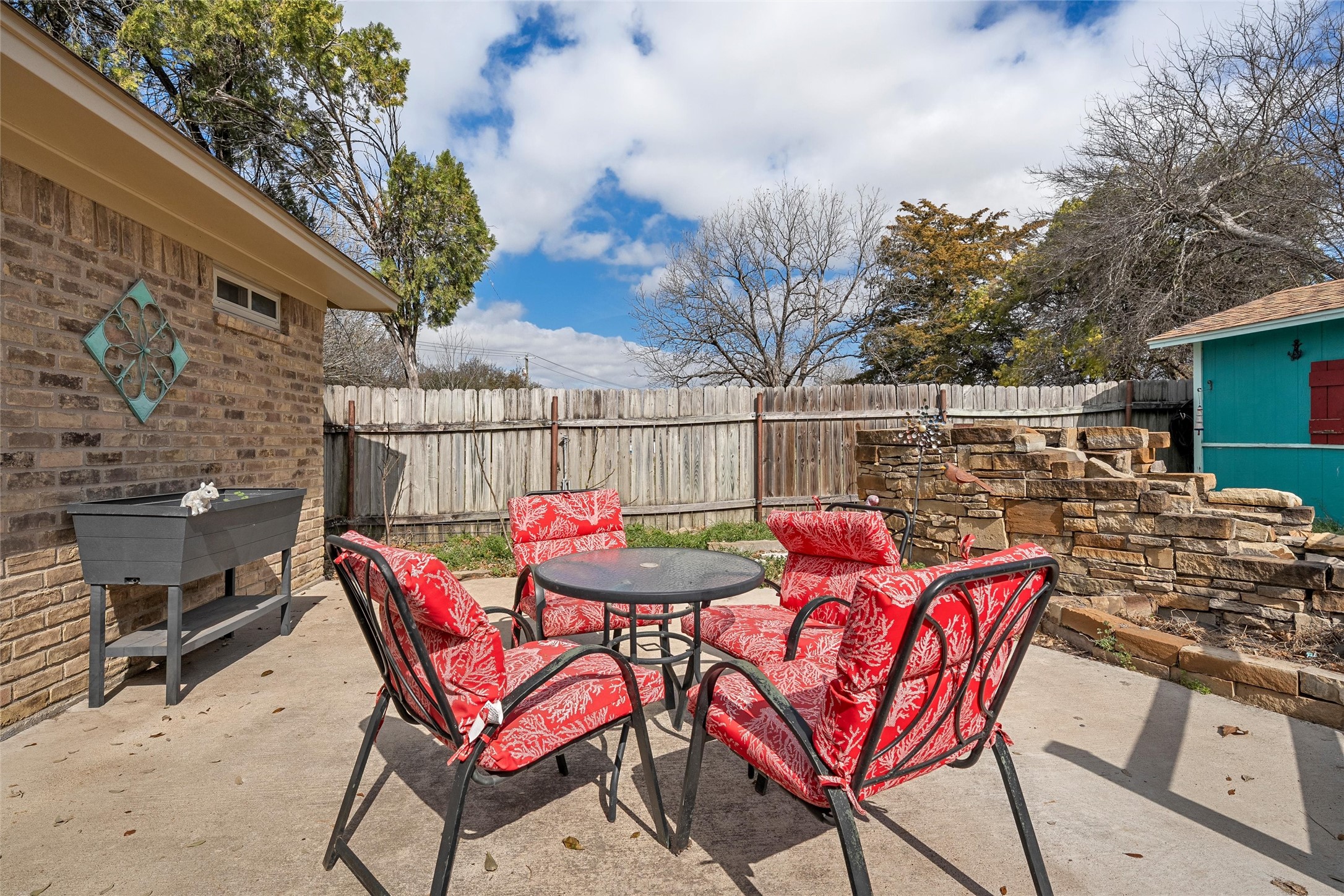 1038 S Old Robinson Road
