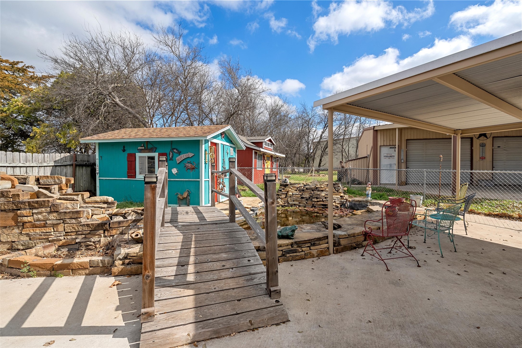 1038 S Old Robinson Road