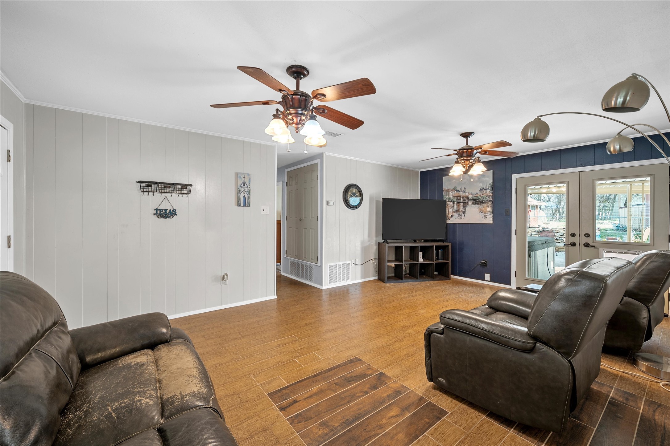 1038 S Old Robinson Road