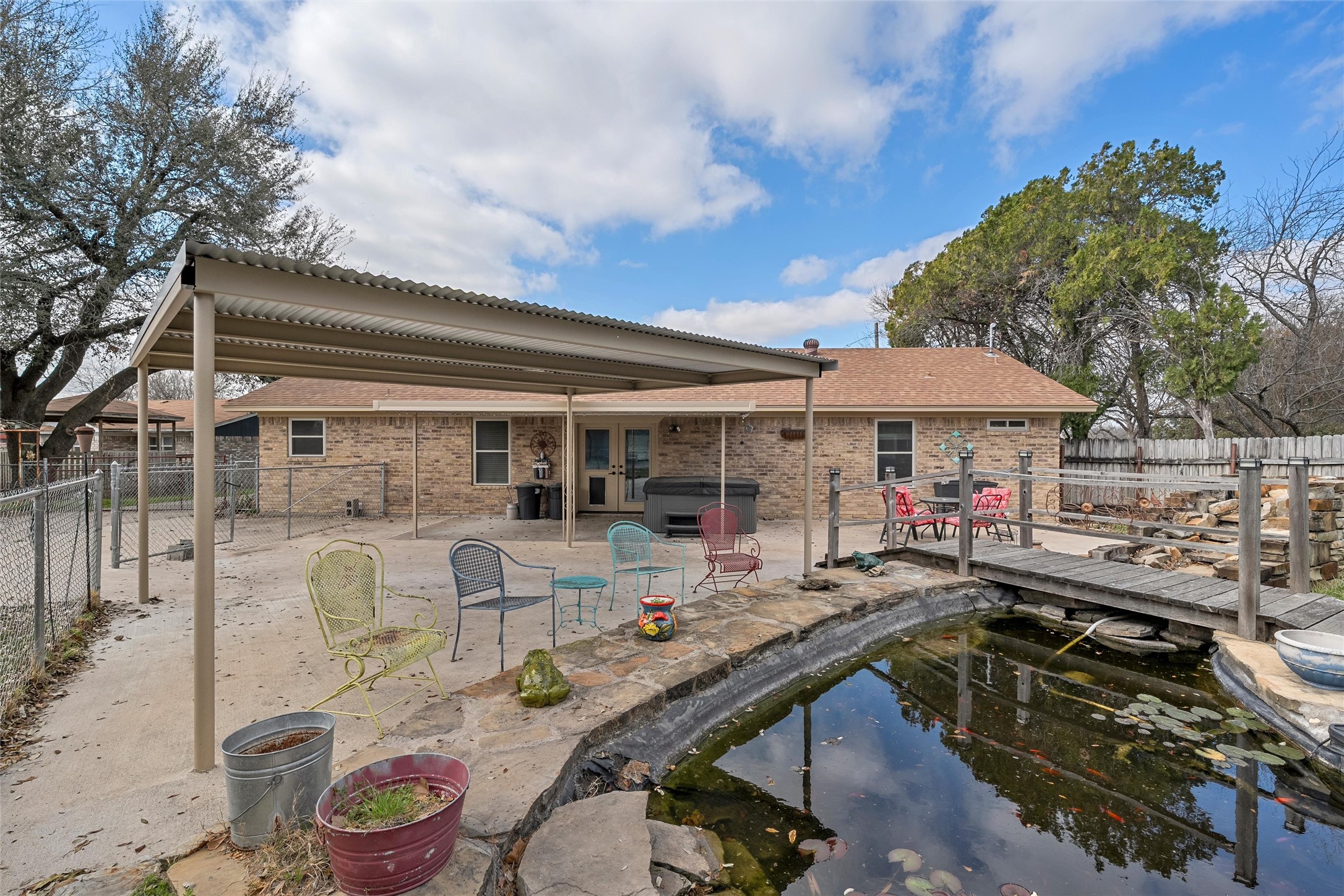 1038 S Old Robinson Road