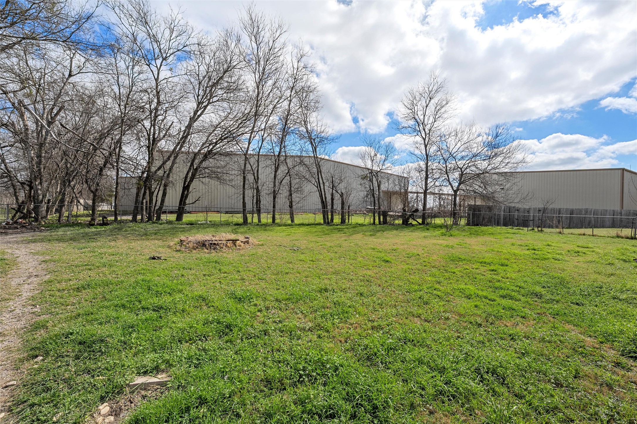 1038 S Old Robinson Road