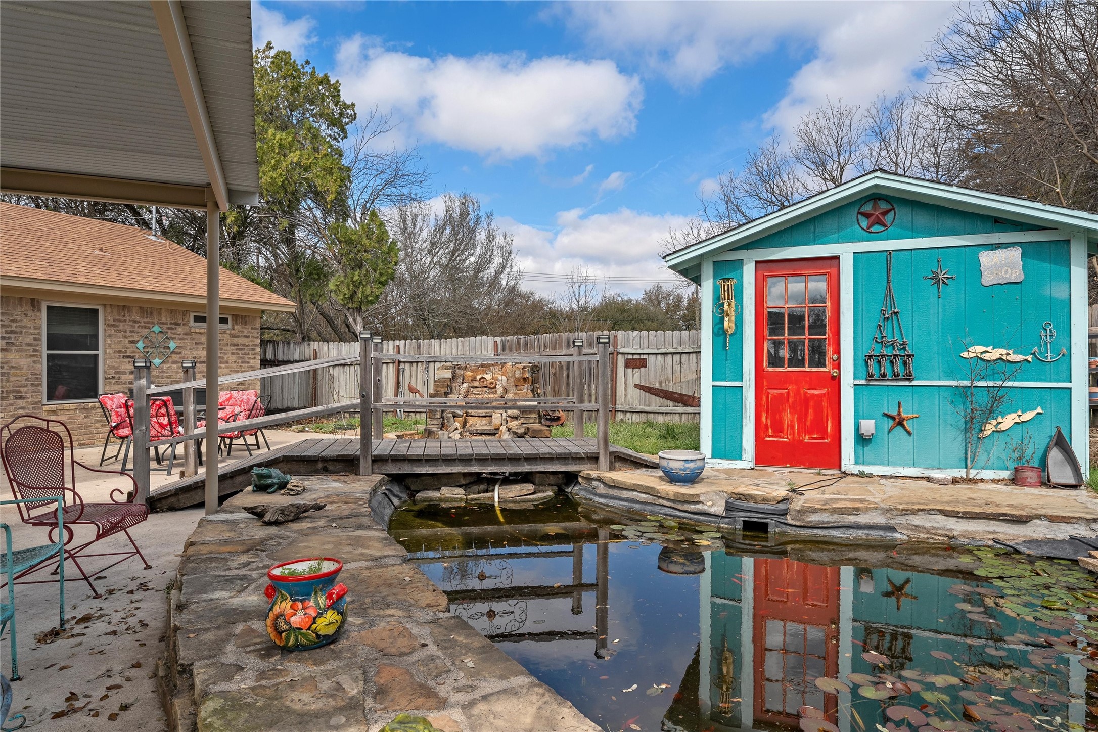 1038 S Old Robinson Road
