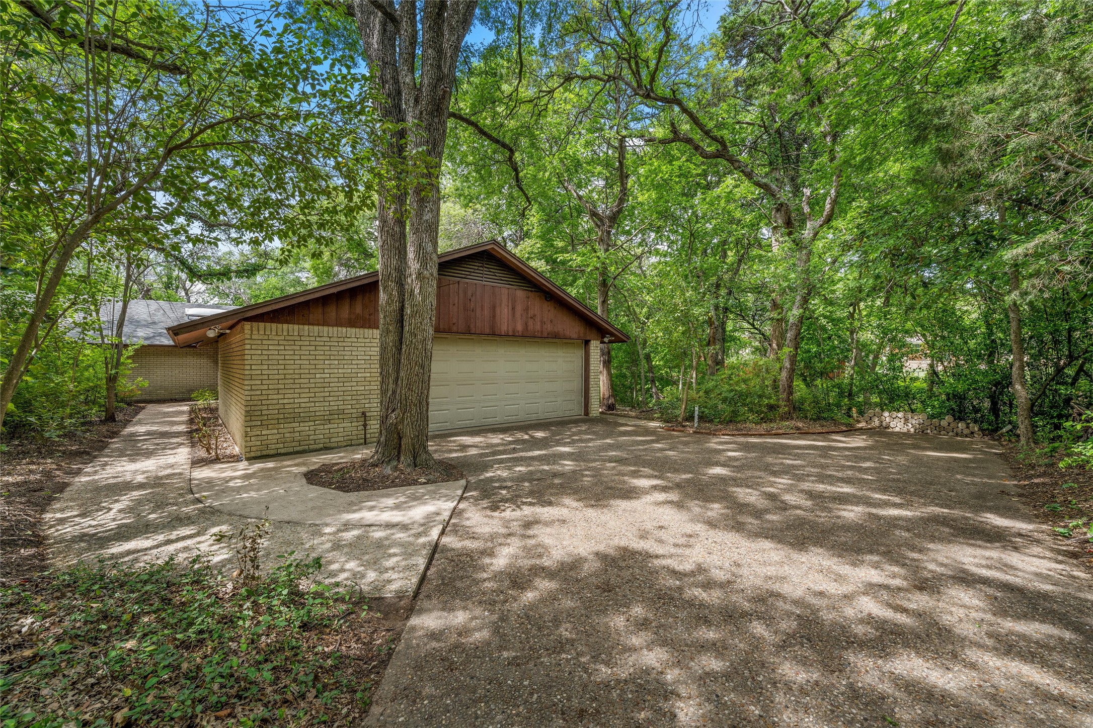 7821 Tallahassee Road