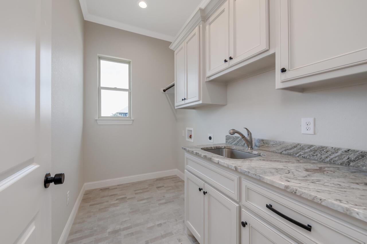 1601 Fabian Drive