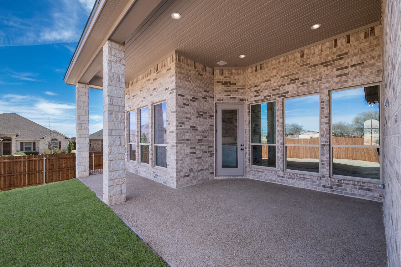 1601 Fabian Drive