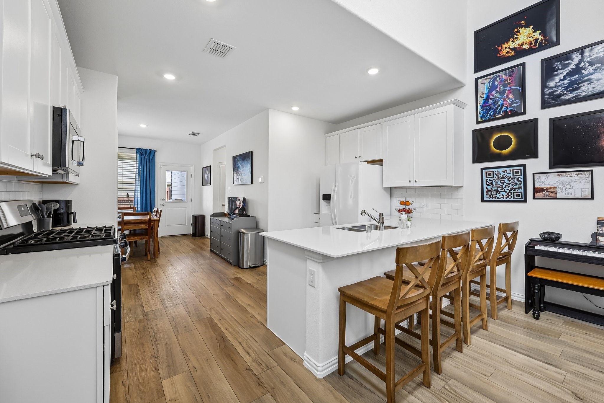 3147 Blossom Trail