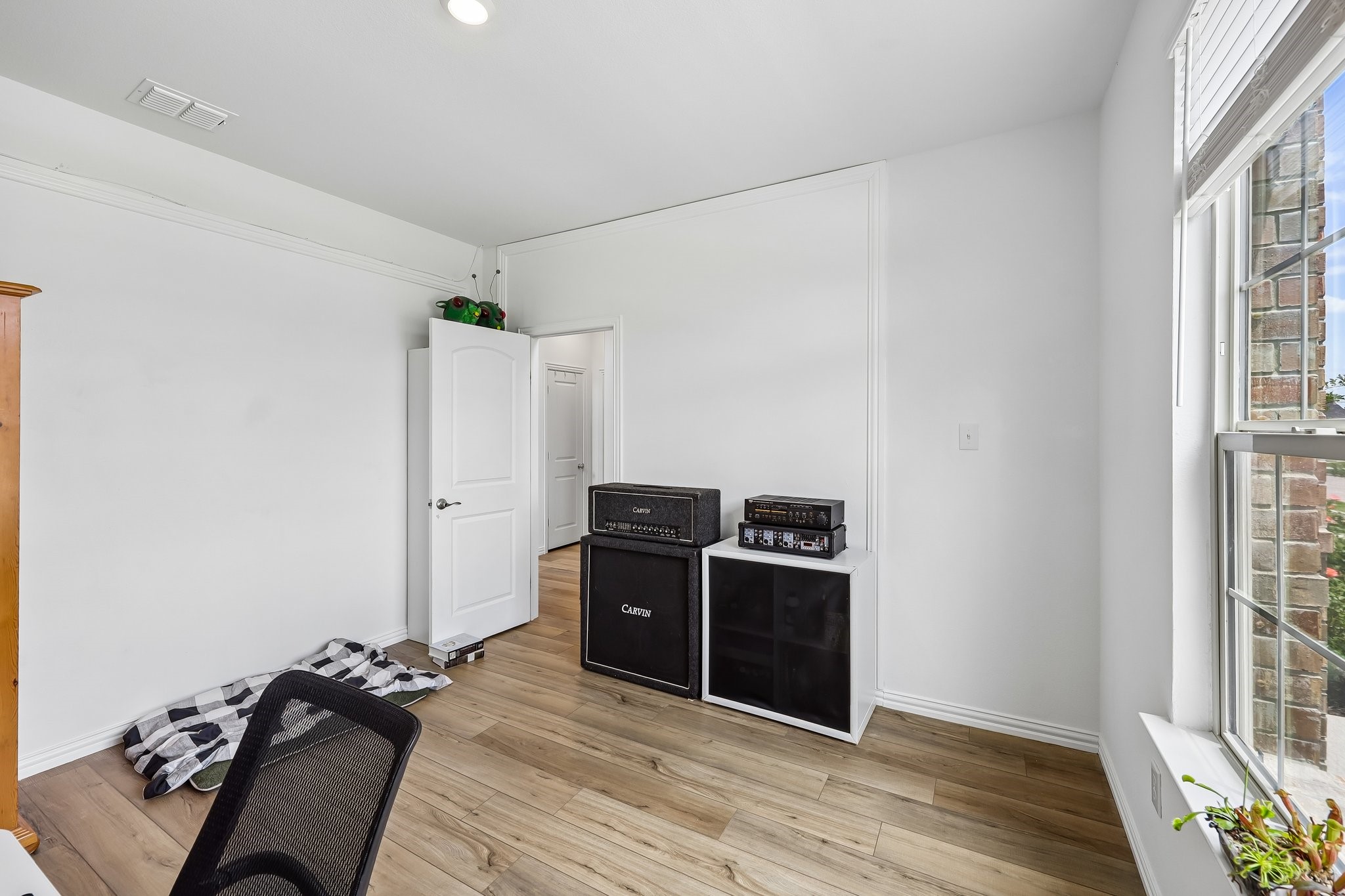 3147 Blossom Trail