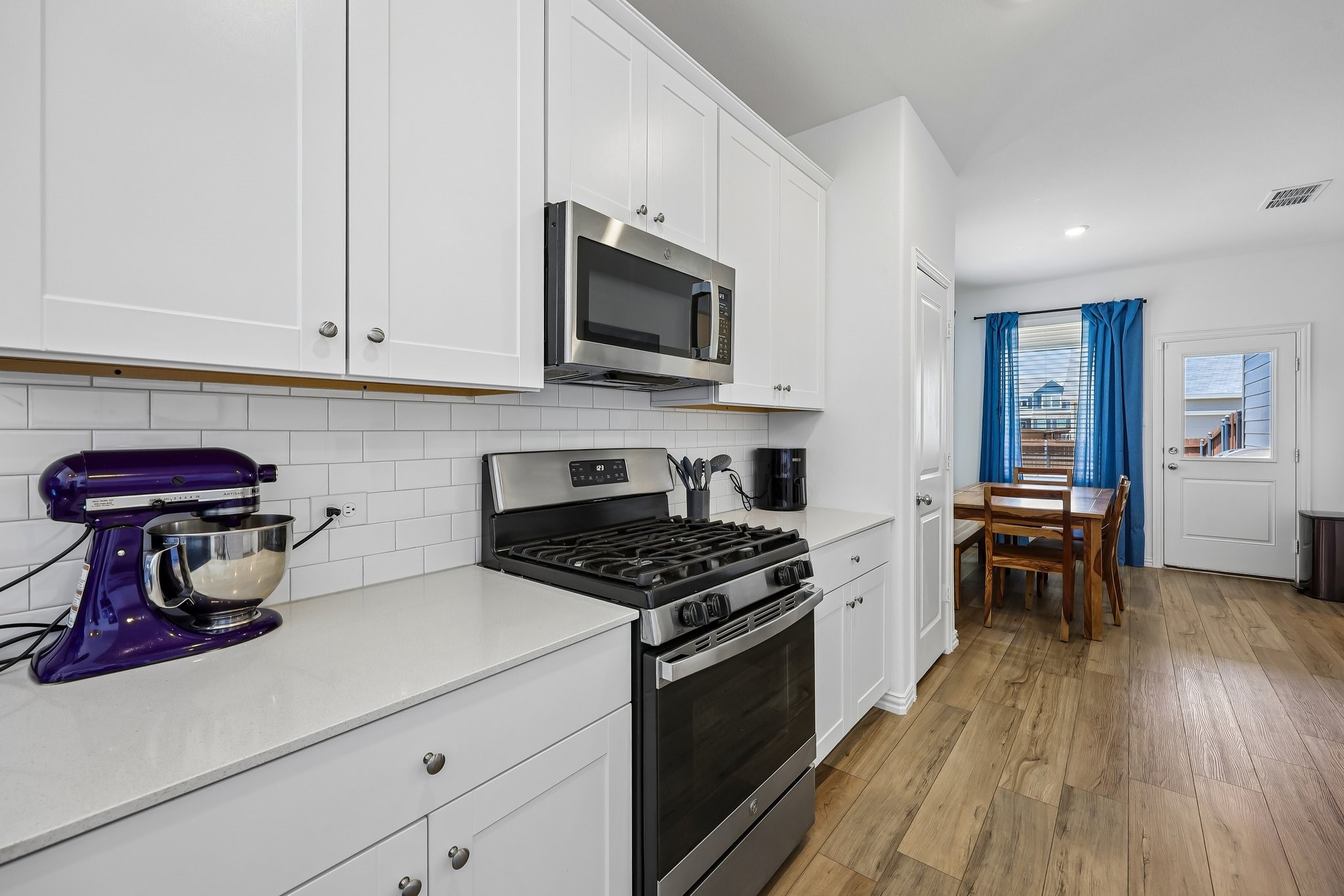 3147 Blossom Trail