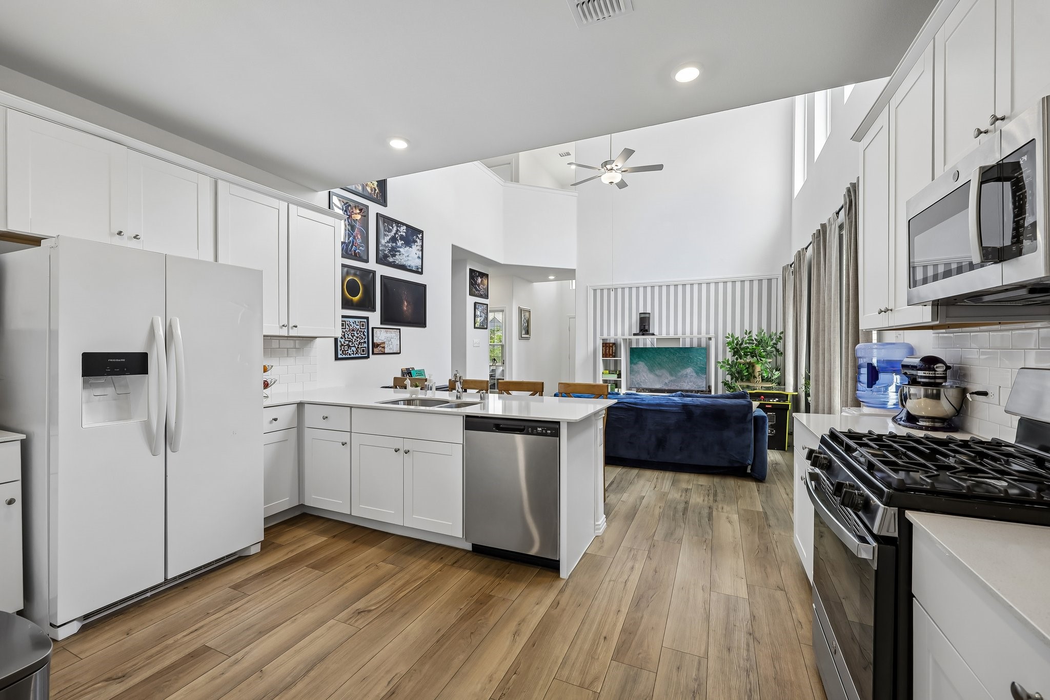 3147 Blossom Trail