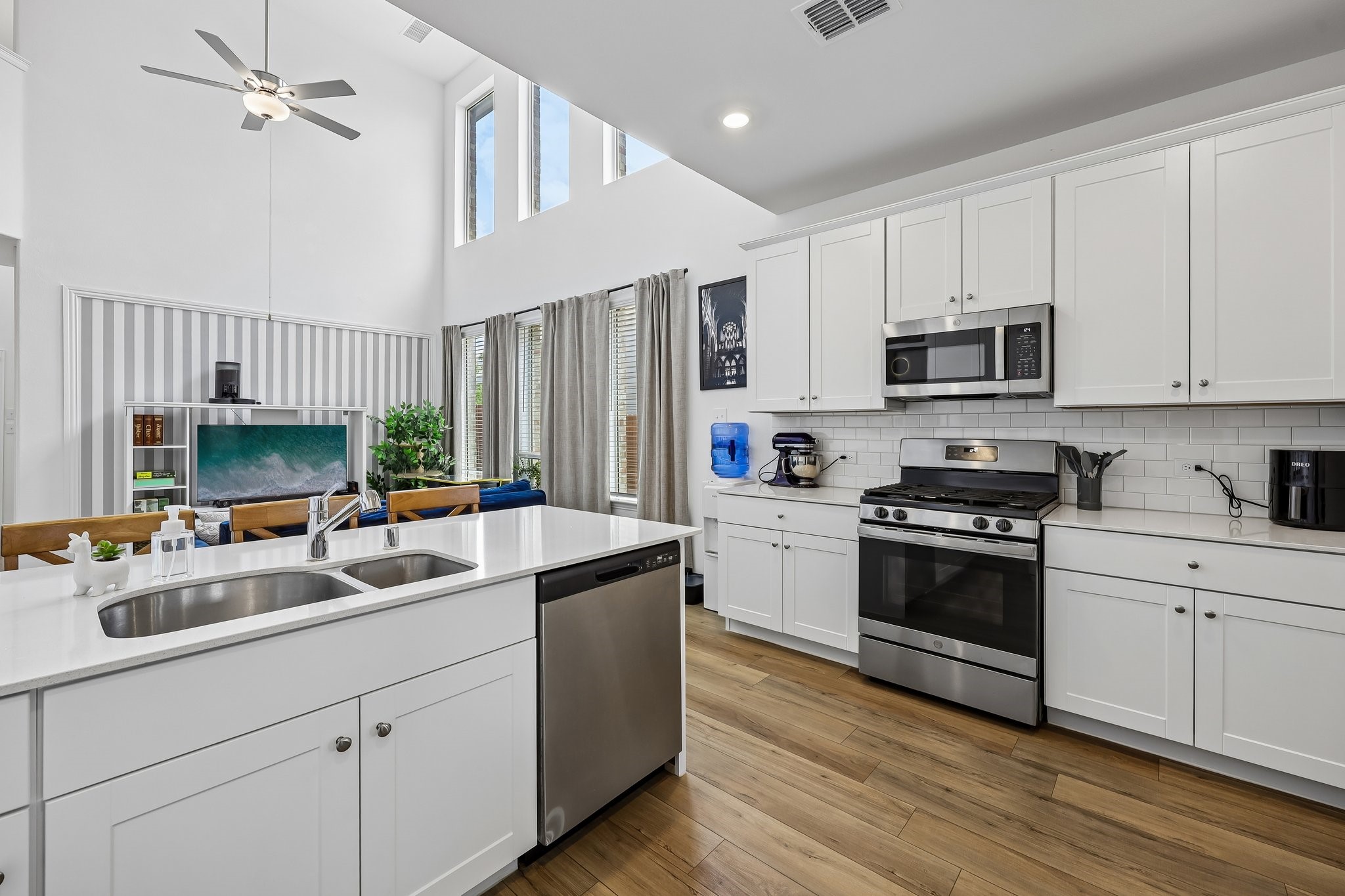 3147 Blossom Trail