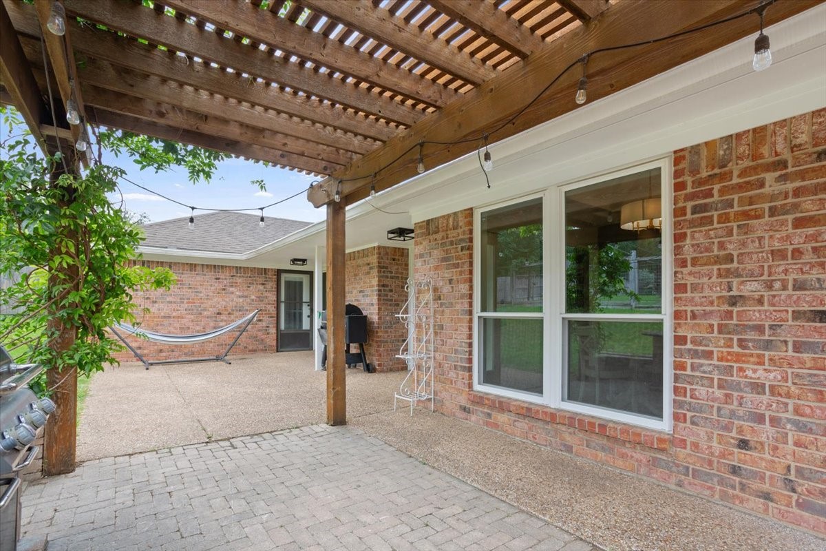 10025 Forest View Drive