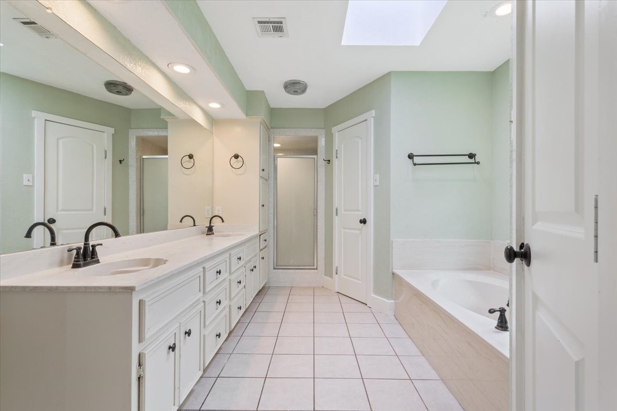 10025 Forest View Drive