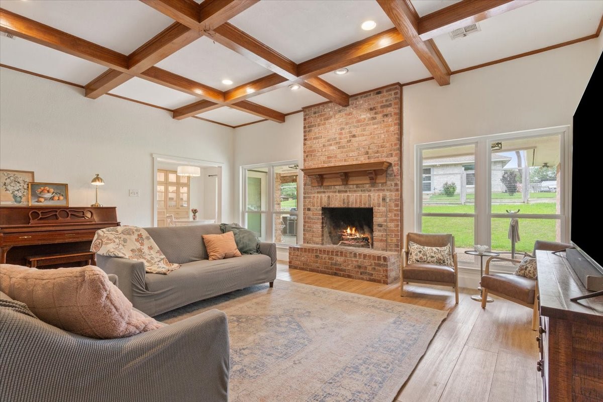10025 Forest View Drive