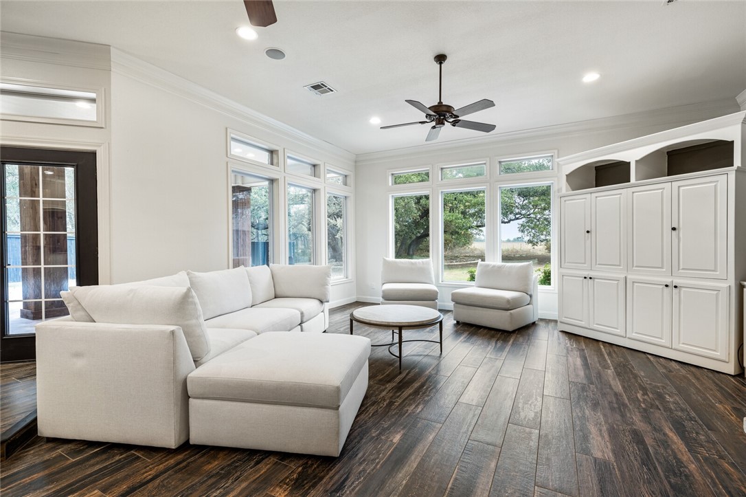 295 Settlers Creek Trail