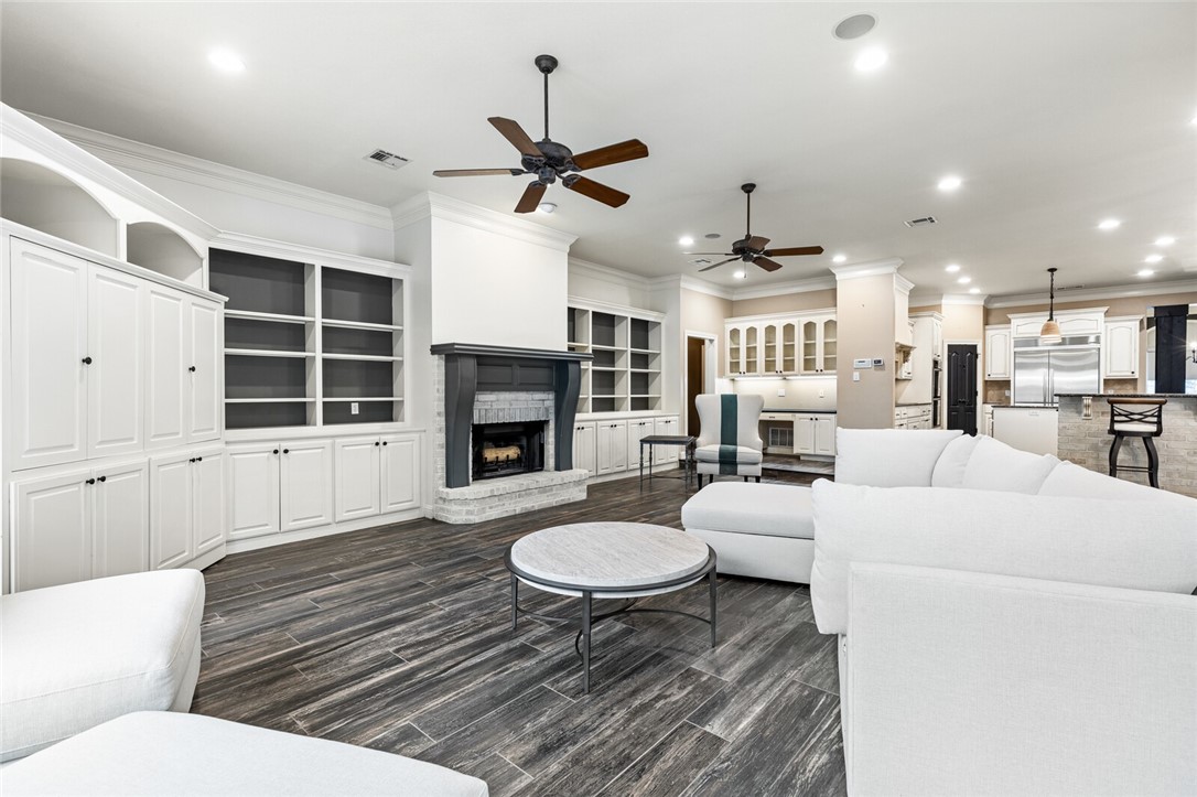 295 Settlers Creek Trail