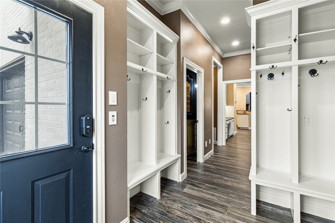 295 Settlers Creek Trail