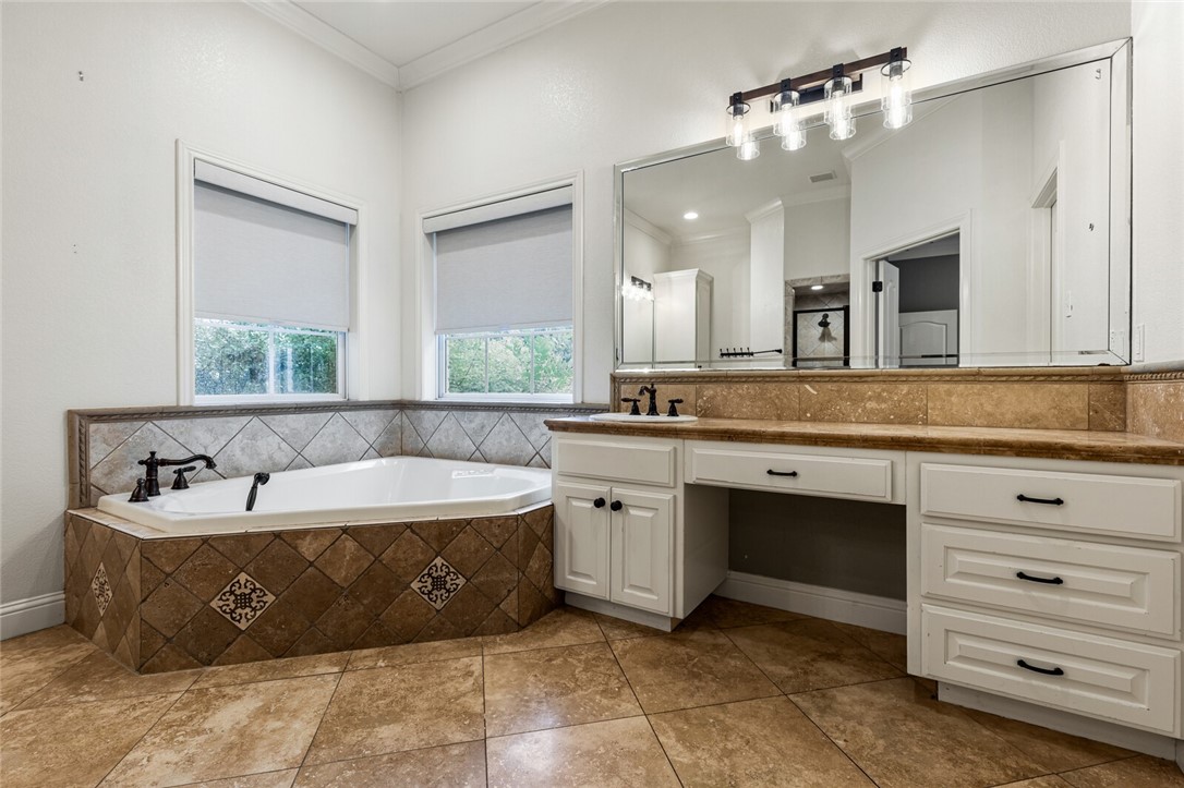295 Settlers Creek Trail