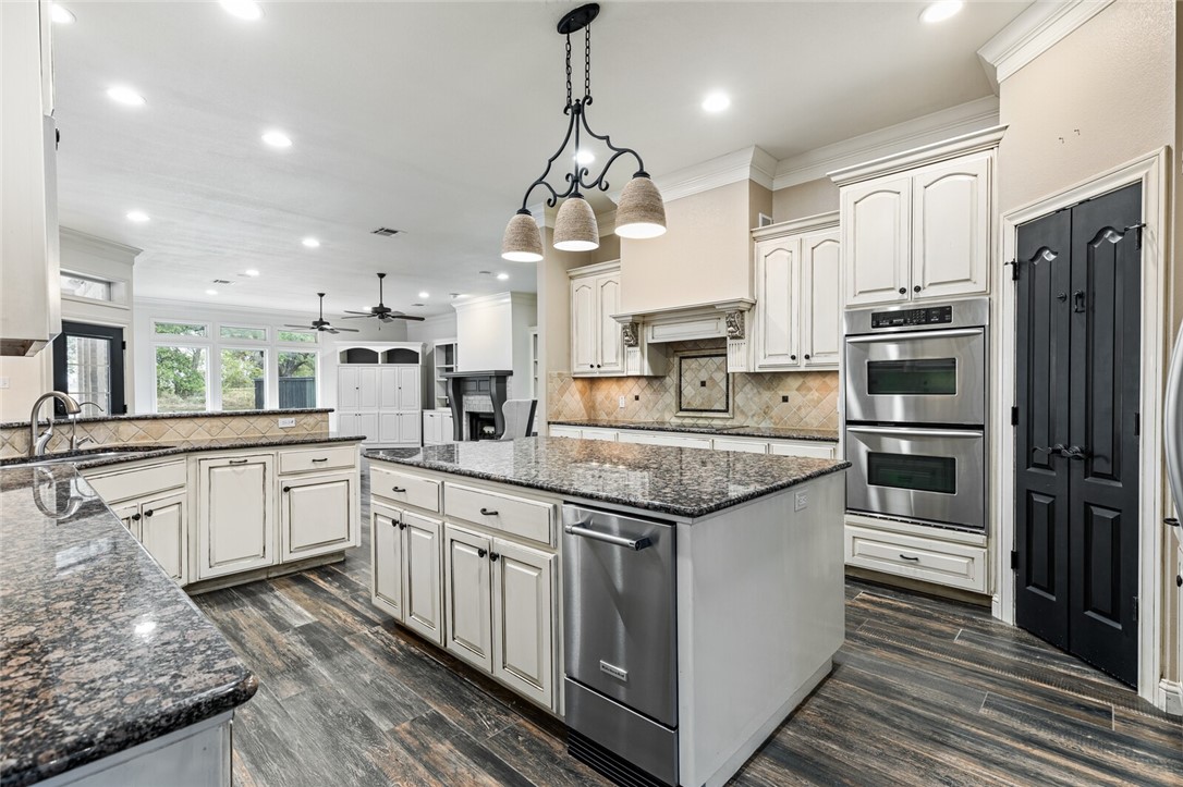 295 Settlers Creek Trail