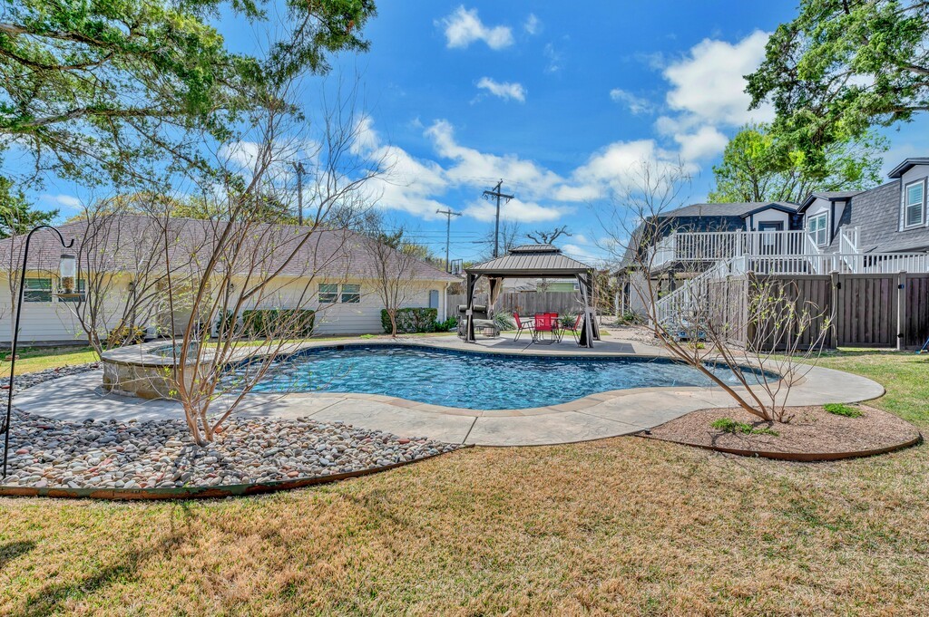 903 Arlington Drive