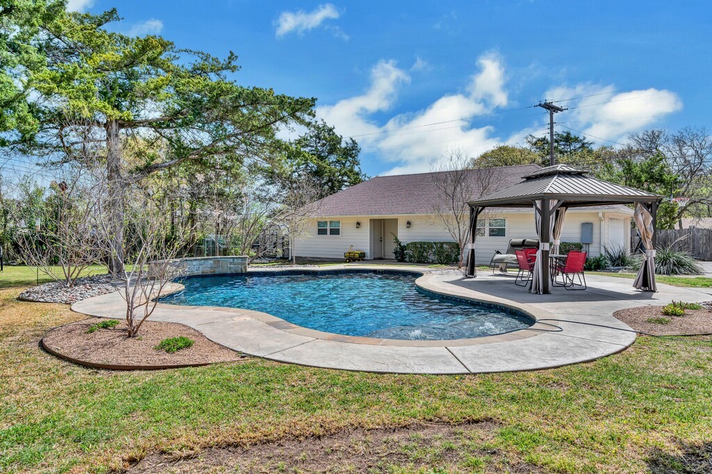 903 Arlington Drive