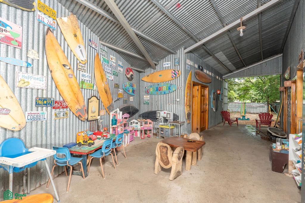 Restaurant Surf Shack Burgers & Wings