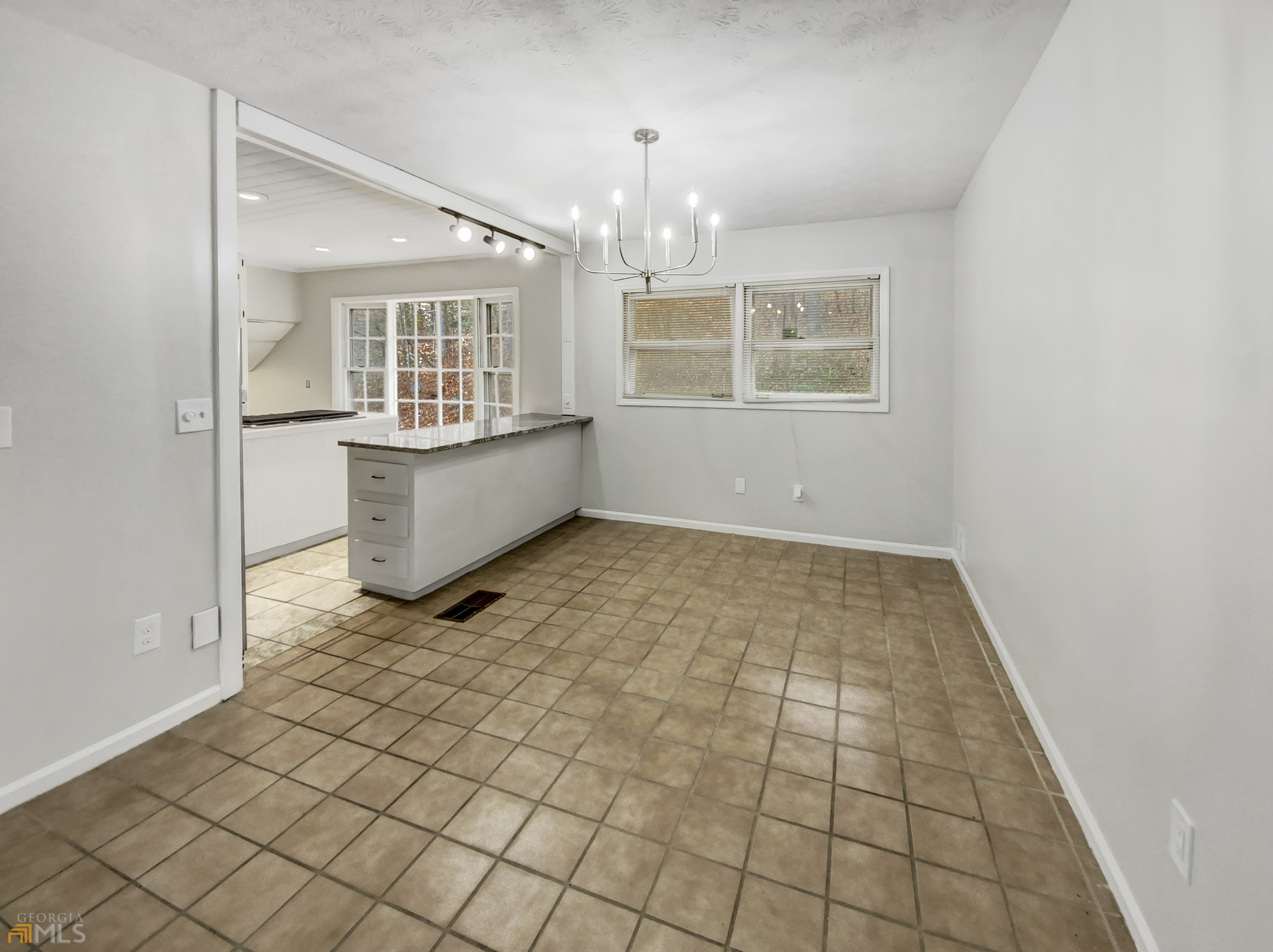 10880 Shallowford Road