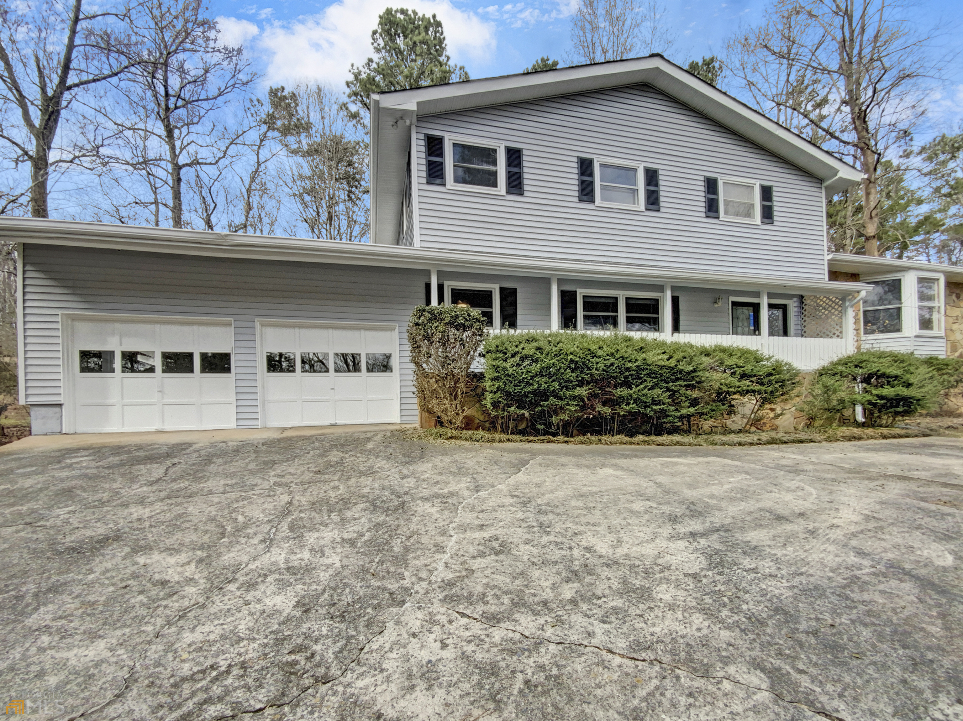 10880 Shallowford Road