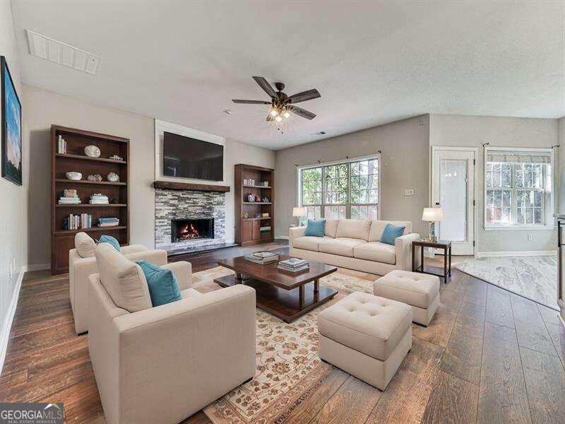 1711 Hidden Springs Trace SE