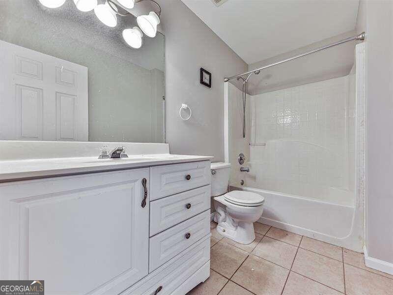 1711 Hidden Springs Trace SE