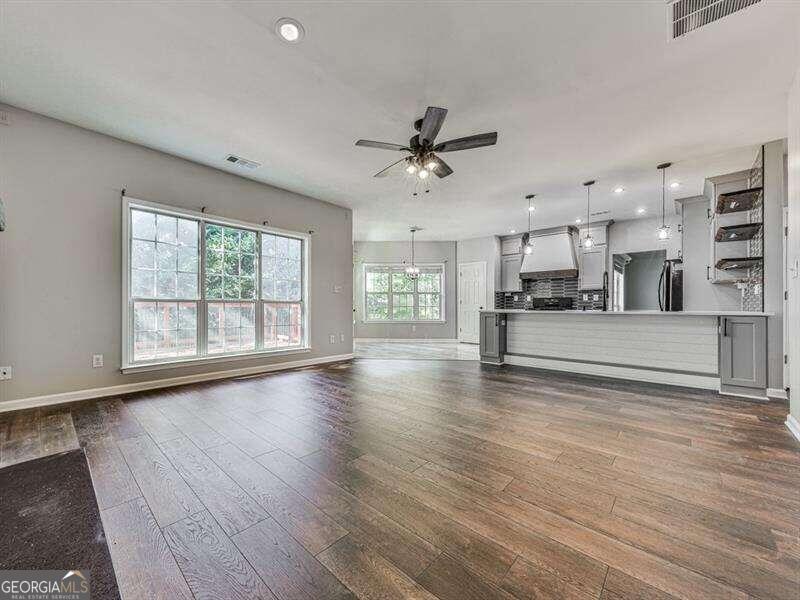 1711 Hidden Springs Trace SE