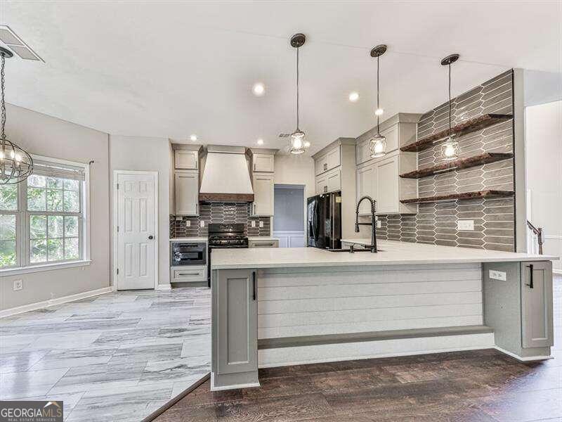 1711 Hidden Springs Trace SE