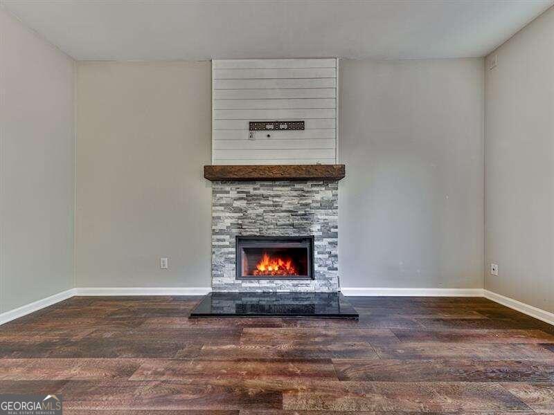 1711 Hidden Springs Trace SE