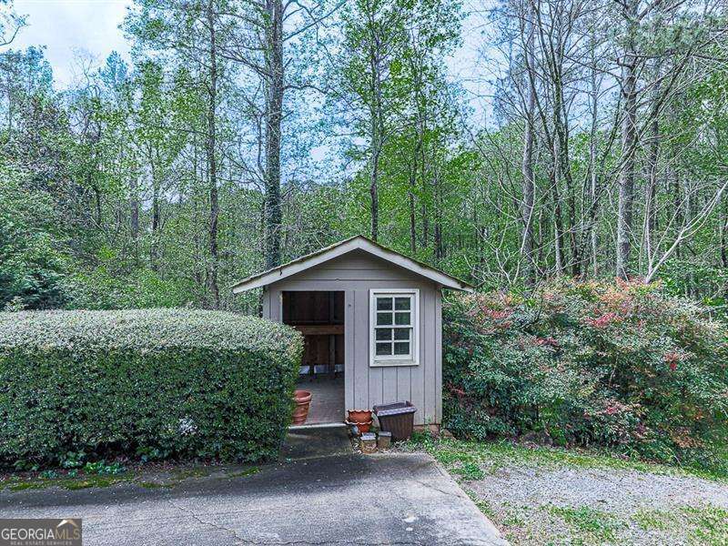 4445 Moon Station Lane NW