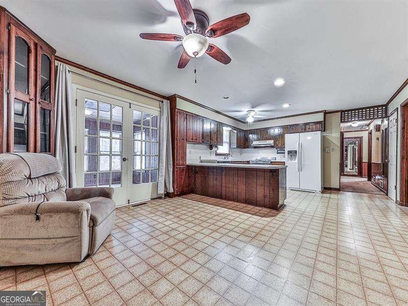 4445 Moon Station Lane NW